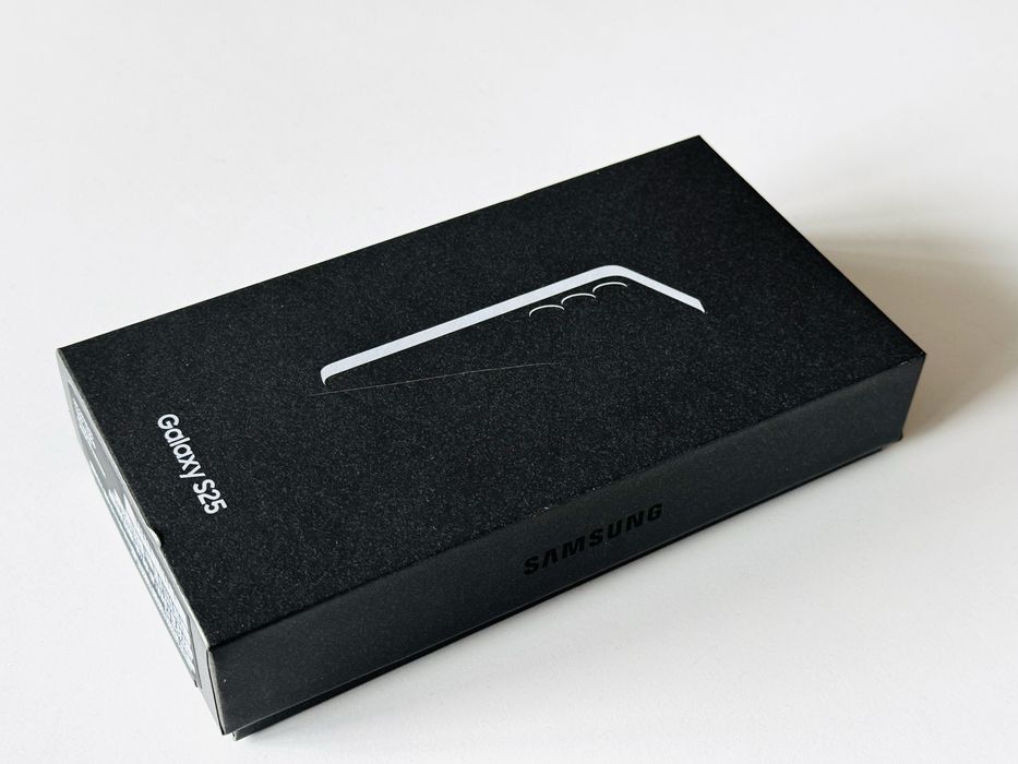 Samsung S25 128GB Black Гаранция 2 години