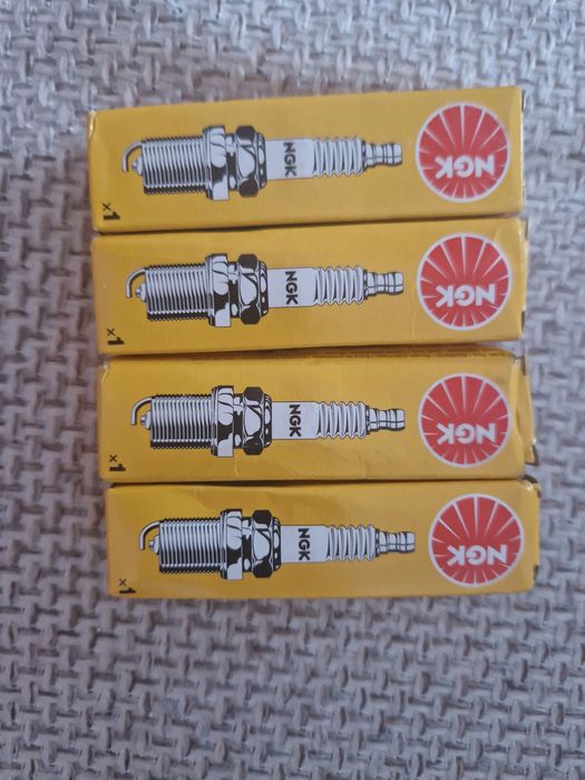 Set 4 Bujie NGK DPR9EA-9 - 5329 - Brasov