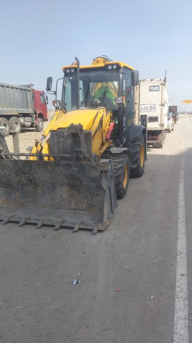 3в1 Экскаватор погрузчик Трактор