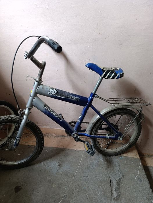 Велосипед для 5-8 лет.