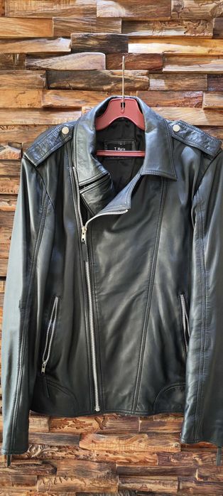 Еке от естествена агнешка кожа тип biker