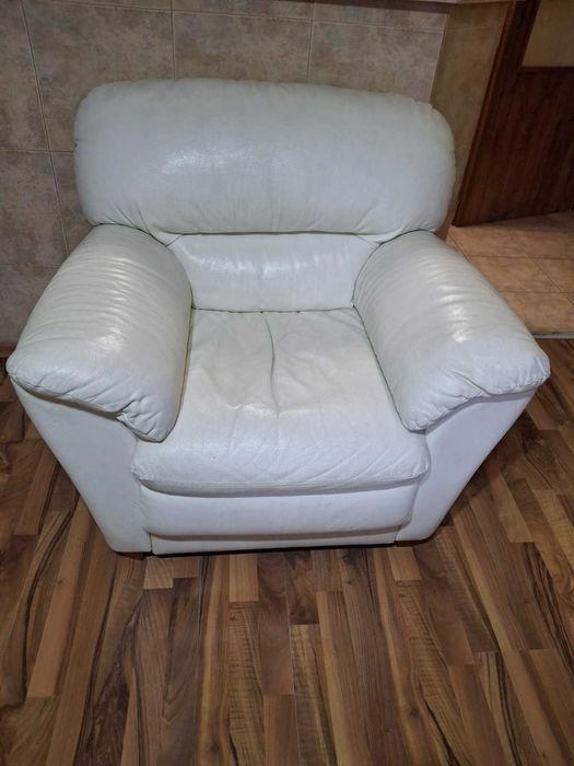 Висококачествени италиански диван и фотьойл от естествена телешка кожа