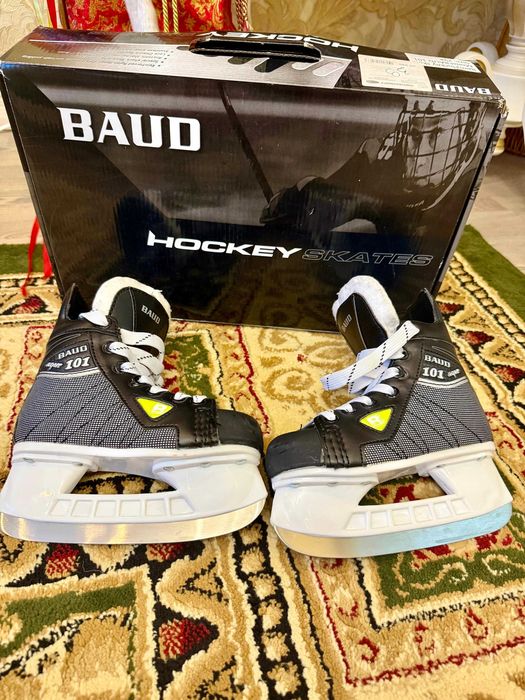 Хоккейные коньки Baud