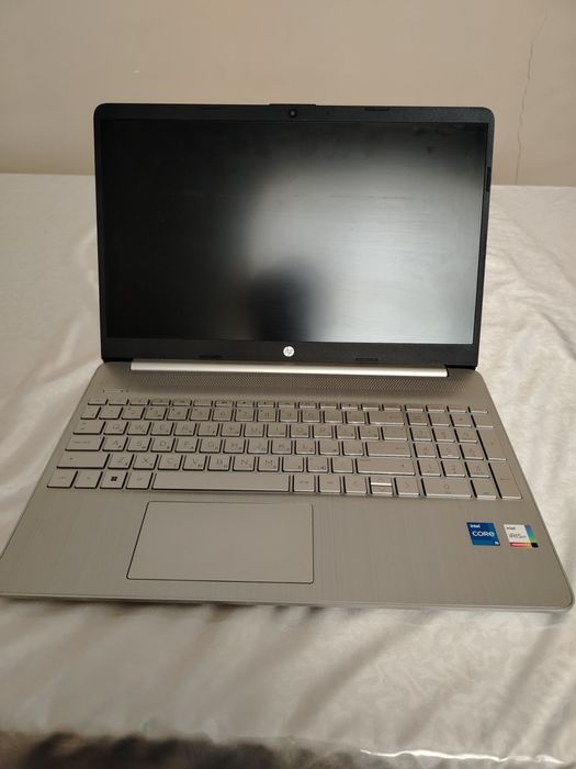 HP Notebook srochna sotiladi