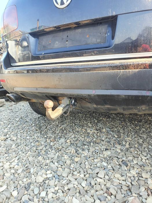 Dezmembrez Vw Touareg an 2006 motor 2.5 tdi R5 174 cp cod Bac Bpe cutie viteza automata injector rampa injectoare trager complet compresor clima ac