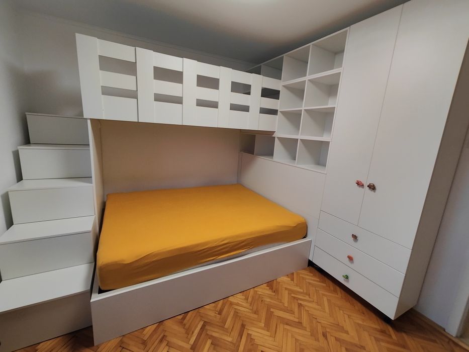 Vand mobila facuta la comanda dormitor copii