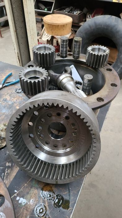 Dezmembrez Fendt 936 vario