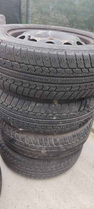 Vand cauciucuri Second hand R14 - R15