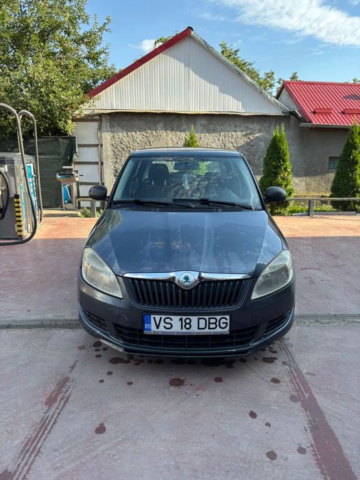 SKODA Fabia 2010 — imagine 1