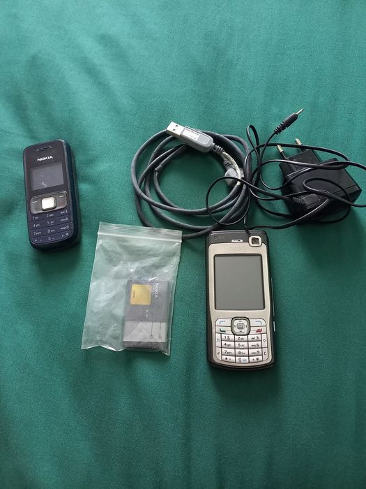 Nokia 1209 și Nokia N70