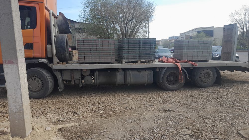 Тралл, грузовой эвакуатор