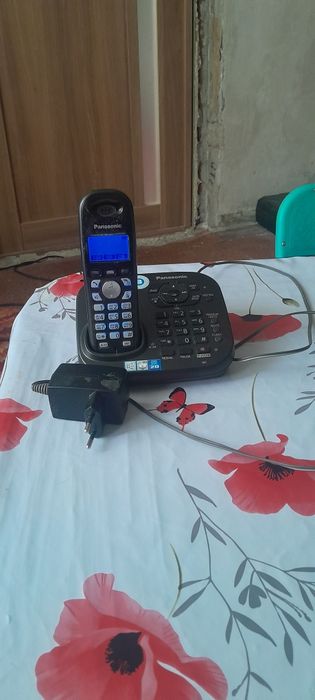 Радиотелефон в отличном состоянии