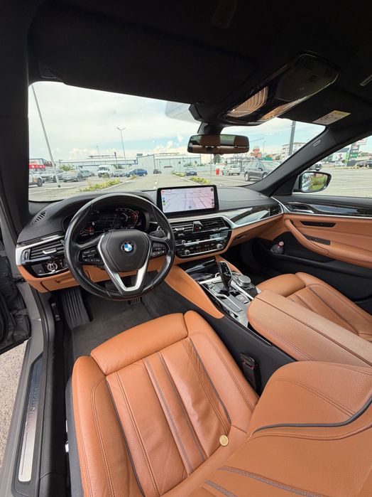 Predare leasing BMW 530i Luxury Line LCI