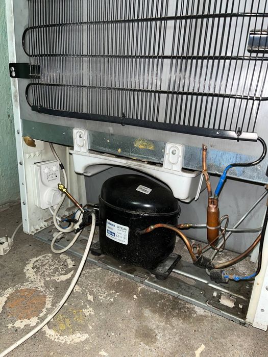 Холодильник VESTEL