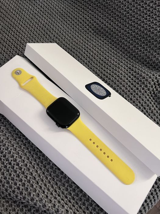 Смартчасы apple