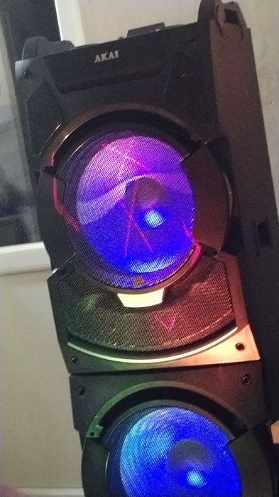 Vamd sau schimb Boxa Akai