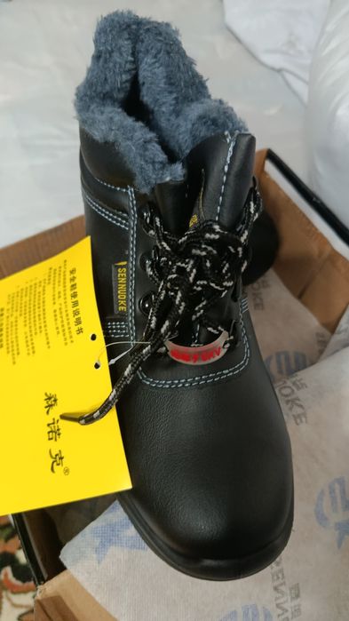 Спец одежда и спец обувь- ботинки