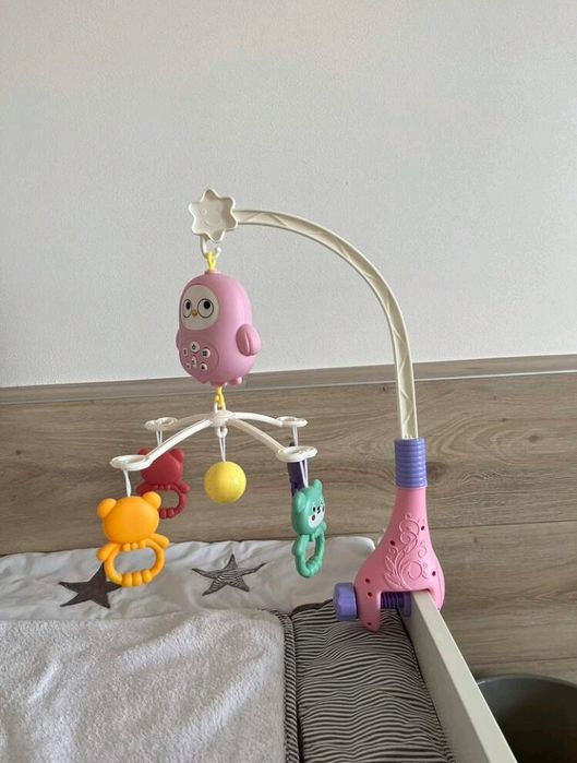 Carusel bebeluși cu muzica și lumini