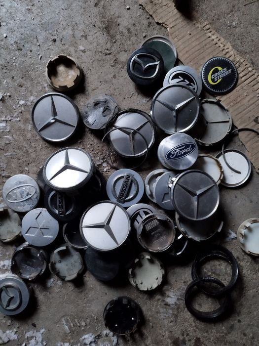 Продам заглушки (колпачки) для дисков