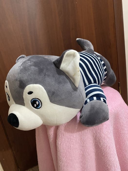 Безторг . Плющевую  собачку  продам .