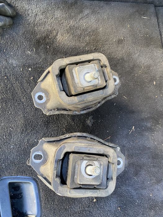 Тампони на мотора Range Rover sport/vogue 3.6