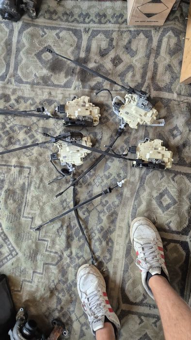 Оригинални брави за Vw Паса 6 2005- 2010г