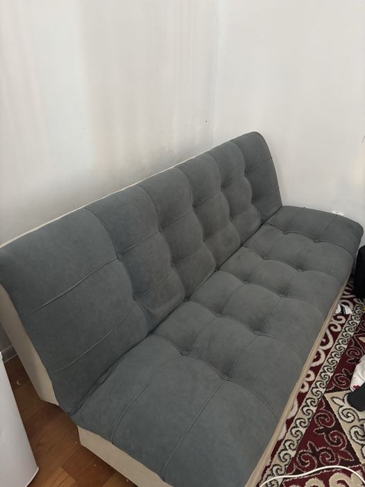 Продам почти новый диван