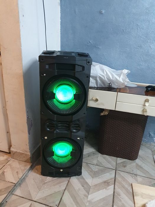 Boxă poss stare foarte bună