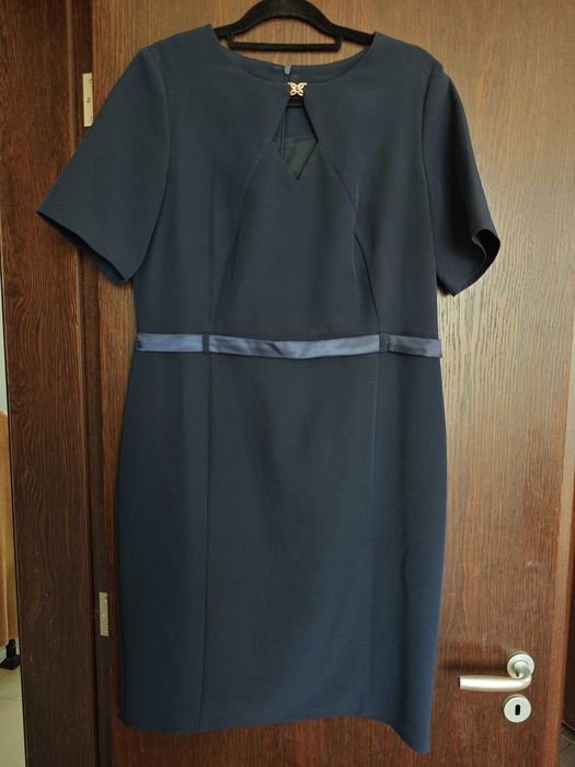 Есенни рокли размер 48 50 52 рокля Lucy Comma Suzi черна синя