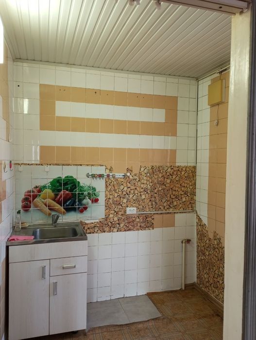 Чиланзар 9 квартал 2/4/4 Балкон 2х6