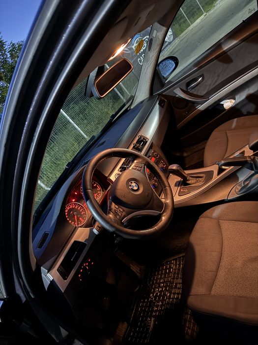 Bmw E90 320l Automat