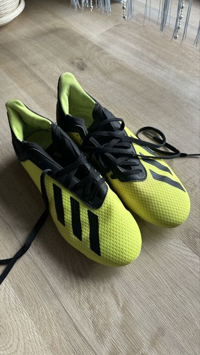 Ghete Adidas fotbal, marimea 38