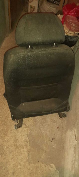Продавам Седалка от Seat Leon!