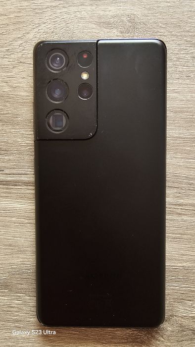 Продавам отлично работещ Samsung Galaxy S21 ultra 12/128