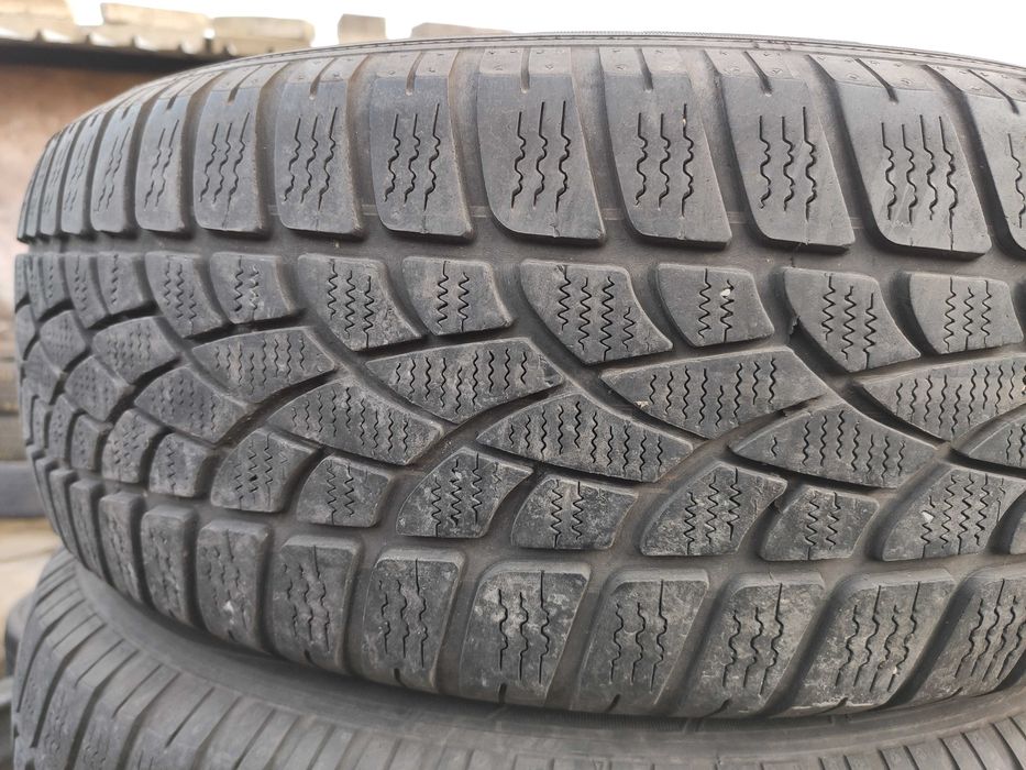 2бр Зимни гуми 215 60 17 - Dunlop -