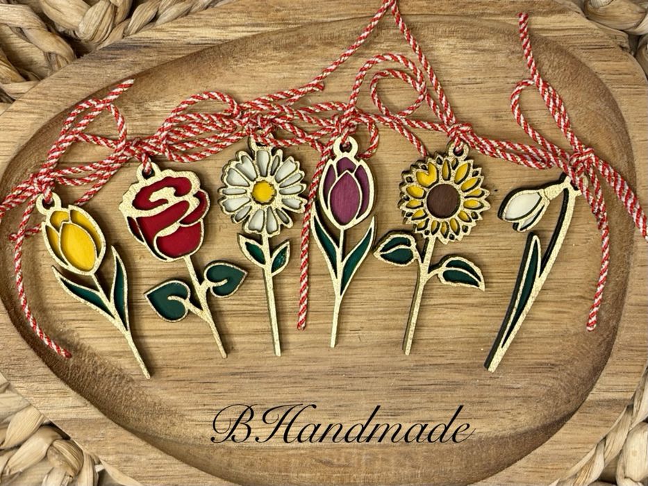 Дървени ръчно изработени мартеници