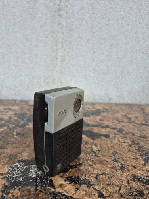 Vând Radio marca Philips model portabil,made in Holland