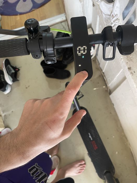 Vând trotineta eletrica Myria