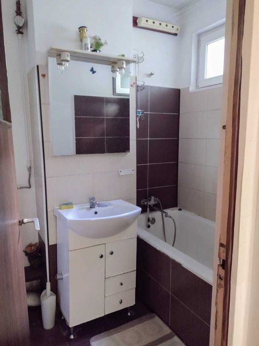 Vanzare apartament 2 camere mobilat, utilat Emip Racovita