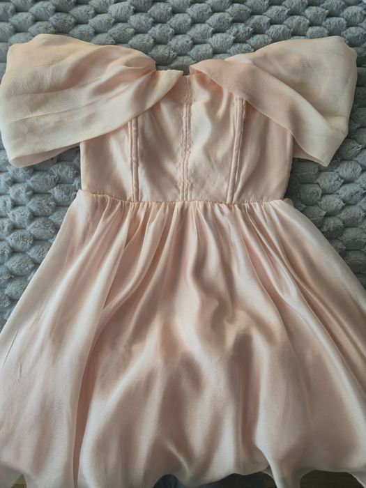 Къса розова рокля Fabulous