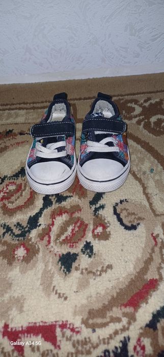 Детская обувь-цветные кеды