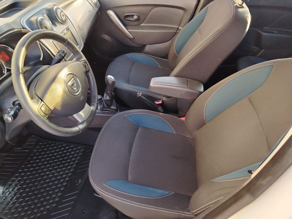 Vând Dacia Logan mcv