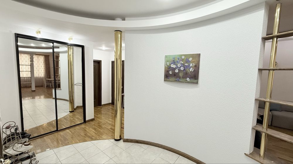 Чехова Аренда (г.Россия/Мирабад Авеню) Дуплекс 250 кв Габус 4/4/6