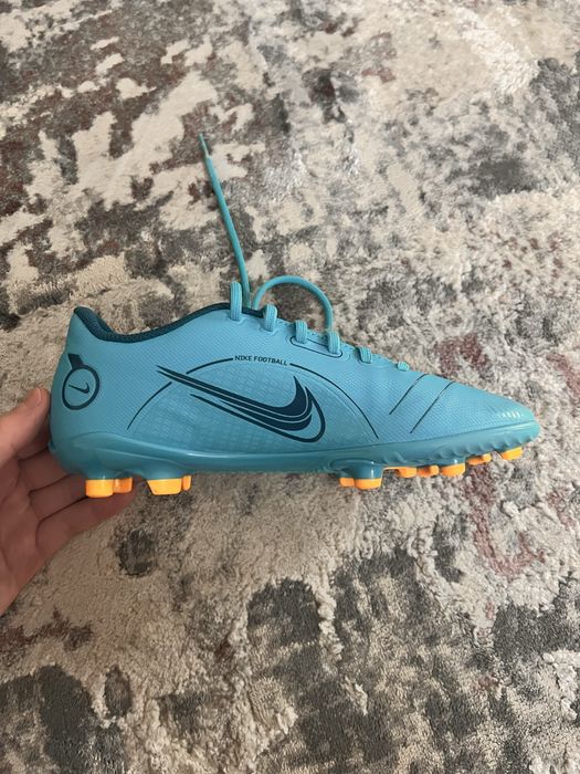 adidasi fotbal nike mercurial