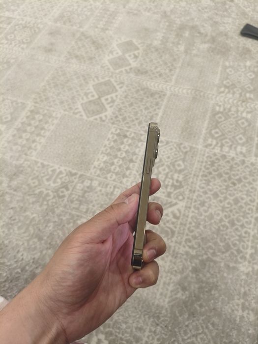 iPhone 13 pro 256GB Gold