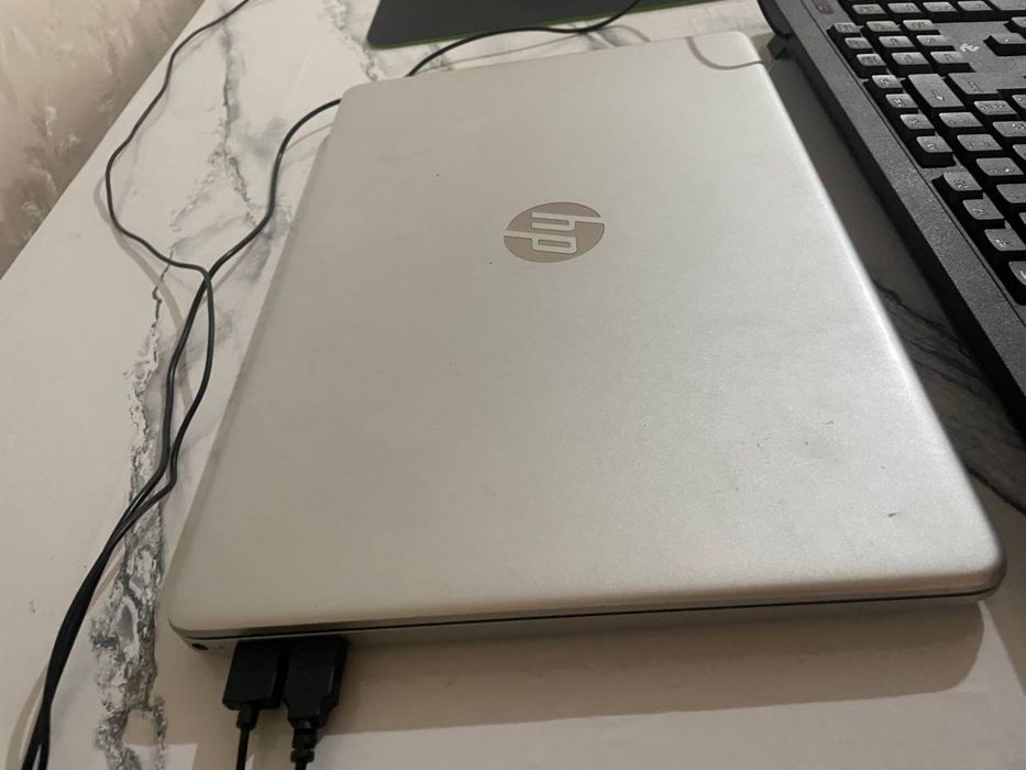 Noutbuk sotiladi. HP. Intel core i7 2tb ssd va 16 gb