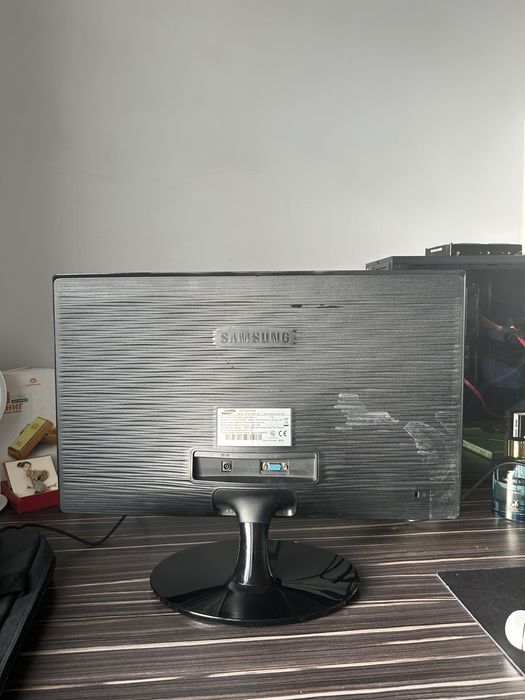 Продам монитор самсунг