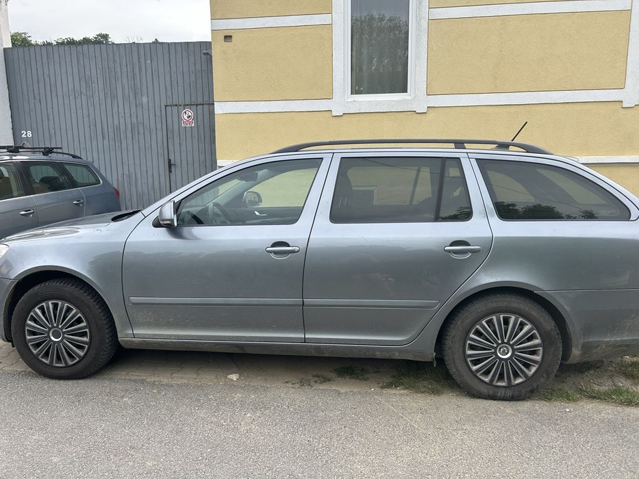SKODA Octavia 2012 — imagine 2