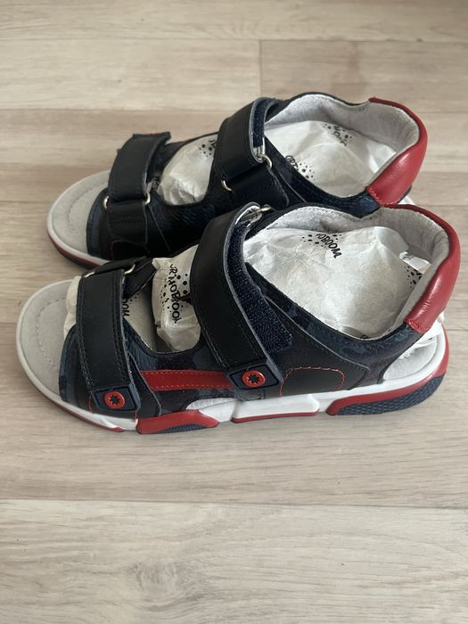 Продам ортопедические сандалии