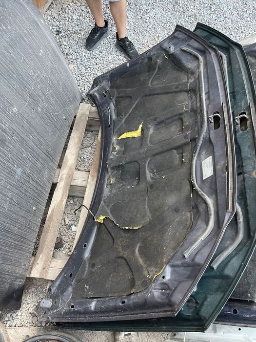 Митсубиси Спейс Вагон Капоты